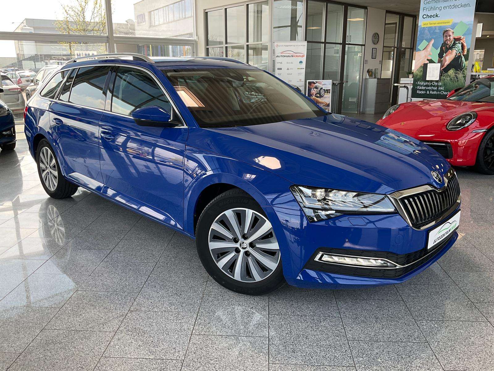 Fahrzeugbild eines Skoda Superb