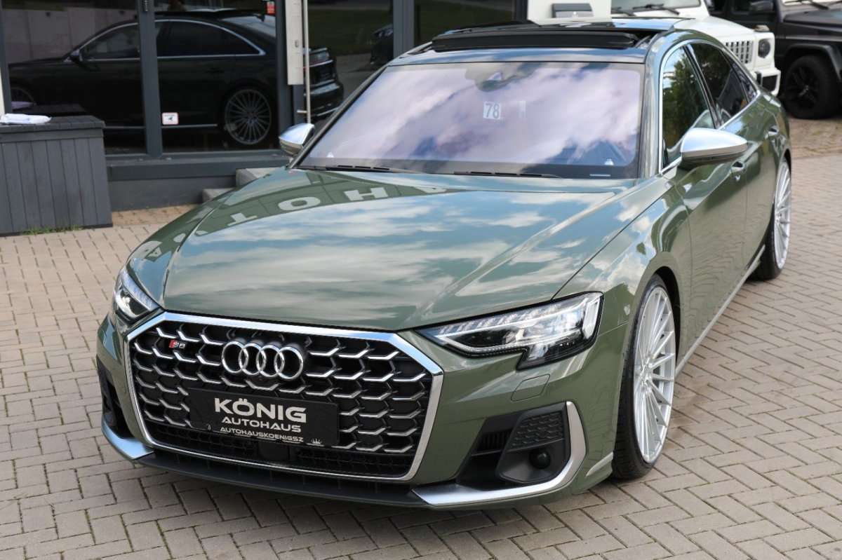 Fahrzeugbild eines Audi S8