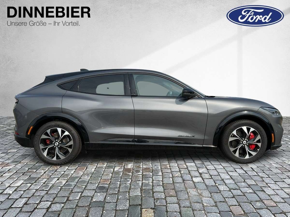 Fahrzeugbild eines Ford Mustang Mach-E