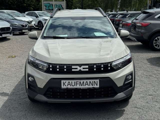 Fahrzeugbild eines Dacia Jogger