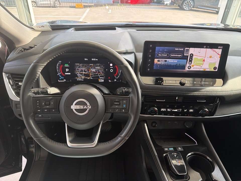 Fahrzeugbild eines Nissan X-TRAIL