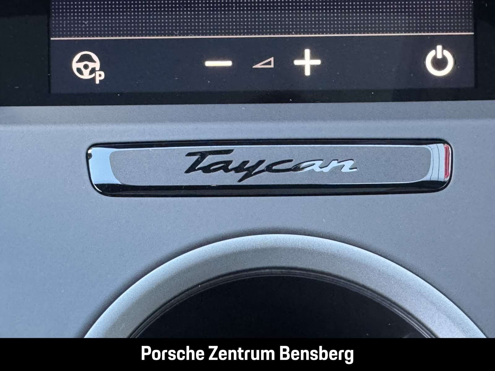 Fahrzeugbild eines Porsche Taycan