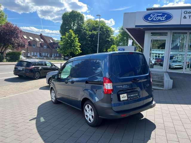 Fahrzeugbild eines Ford Transit Courier