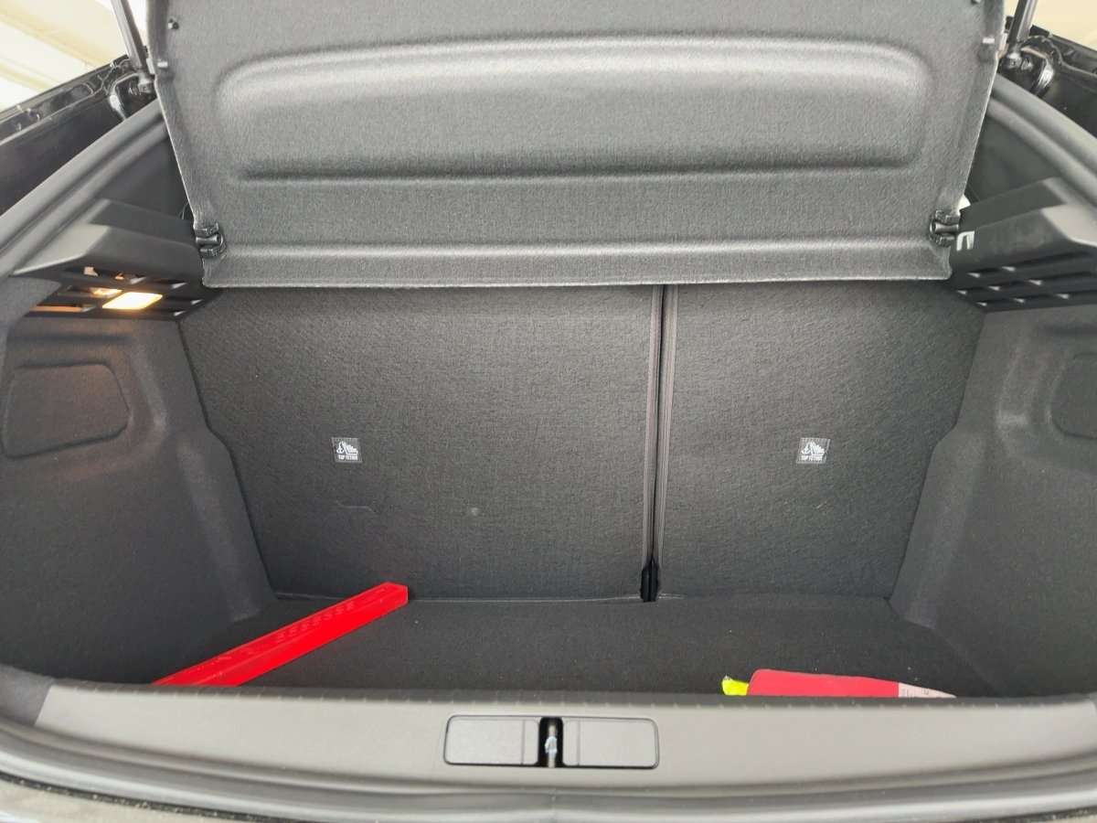 Fahrzeugbild eines Opel Corsa