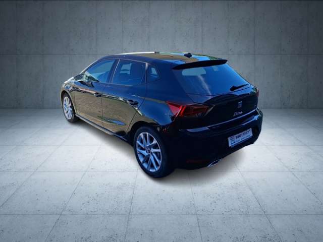 Fahrzeugbild eines SEAT Ibiza