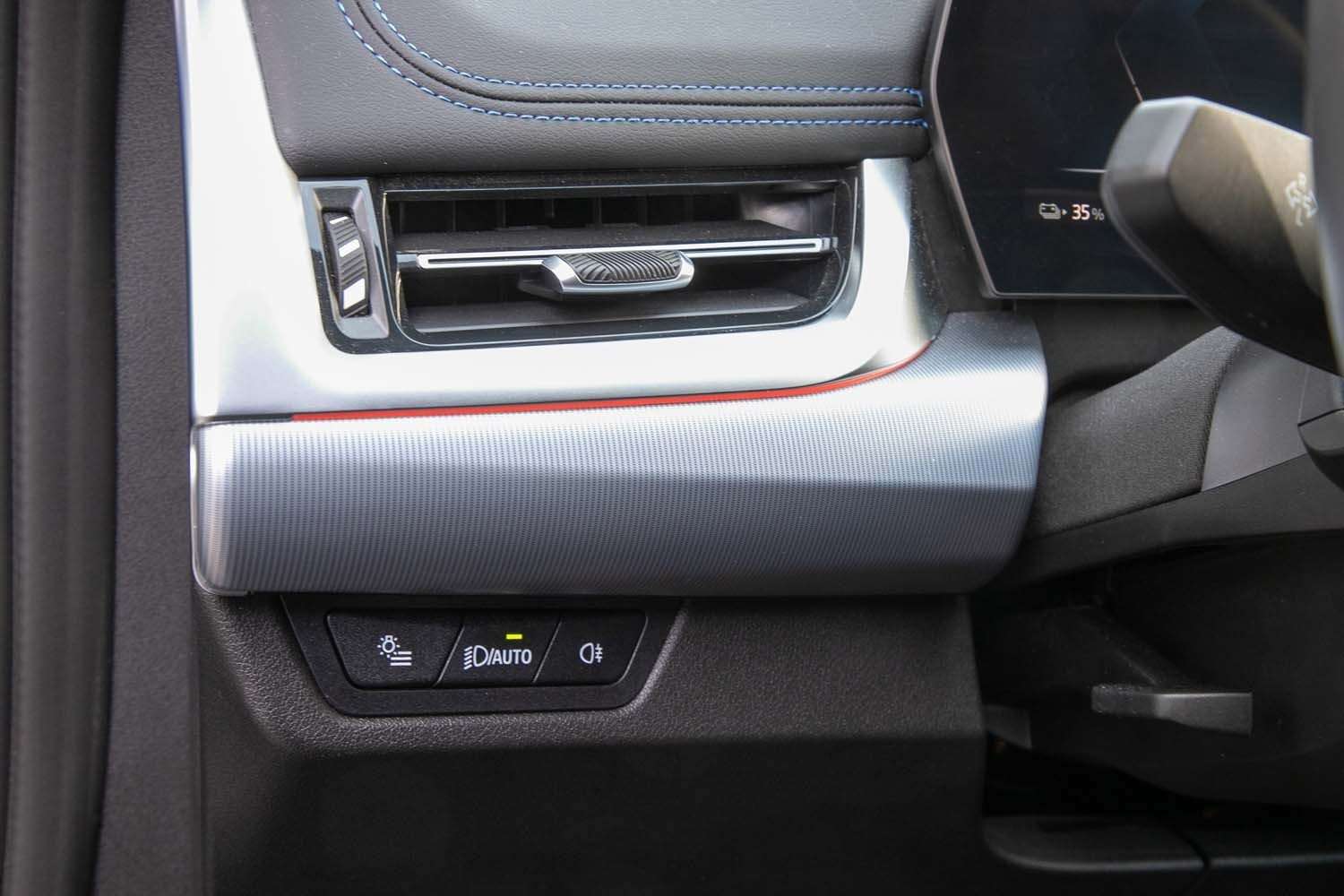 Fahrzeugbild eines BMW iX1