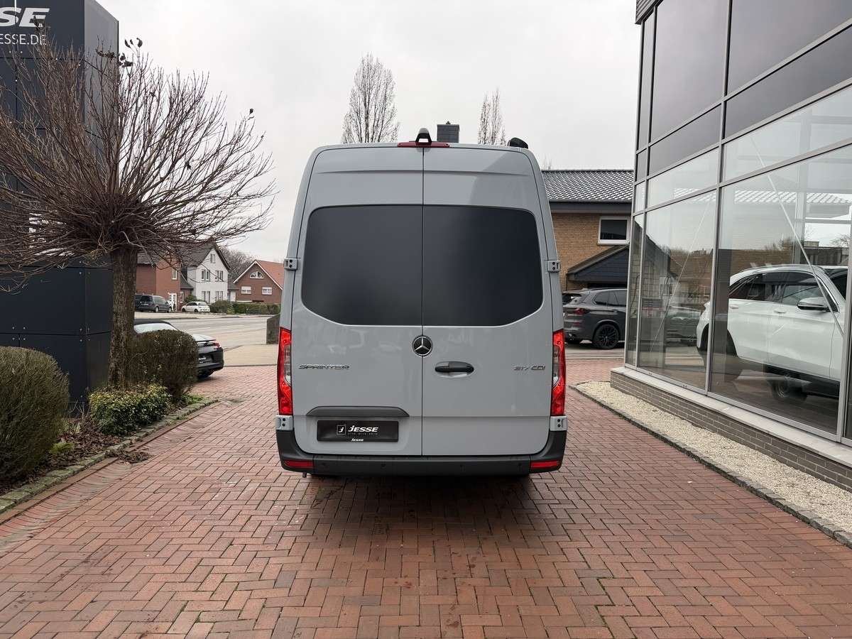 Fahrzeugbild eines Mercedes-Benz Sprinter