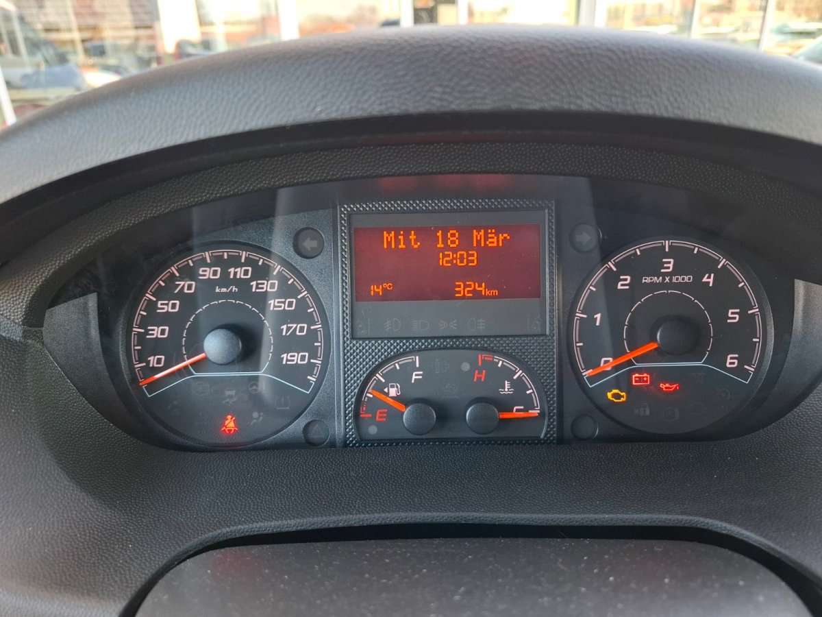 Fahrzeugbild eines Opel Movano