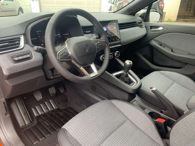 Fahrzeugbild eines Renault Clio