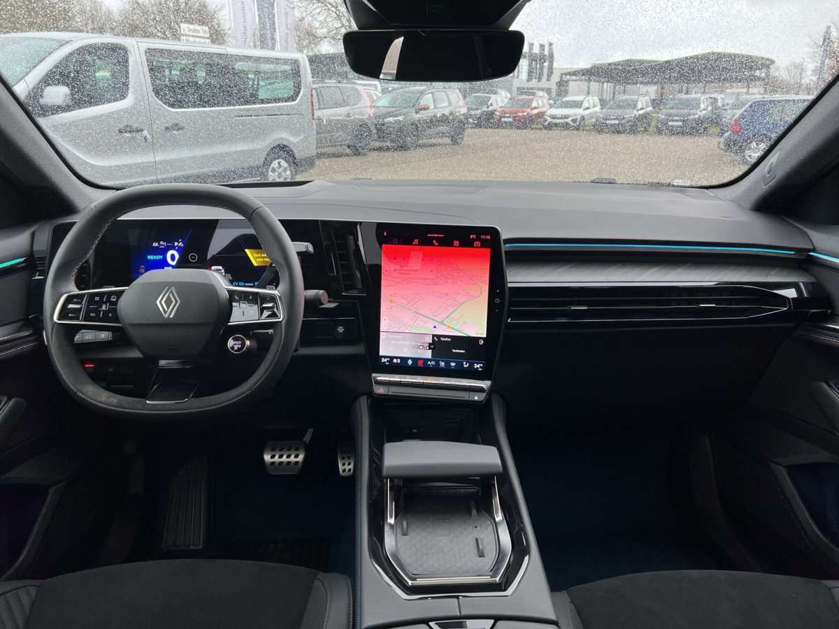 Fahrzeugbild eines Renault Rafale