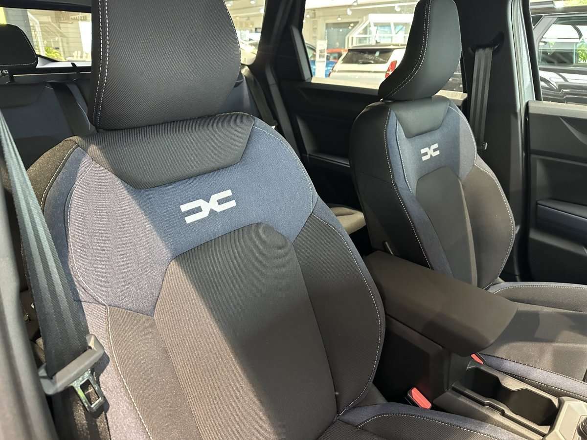 Fahrzeugbild eines Dacia Bigster