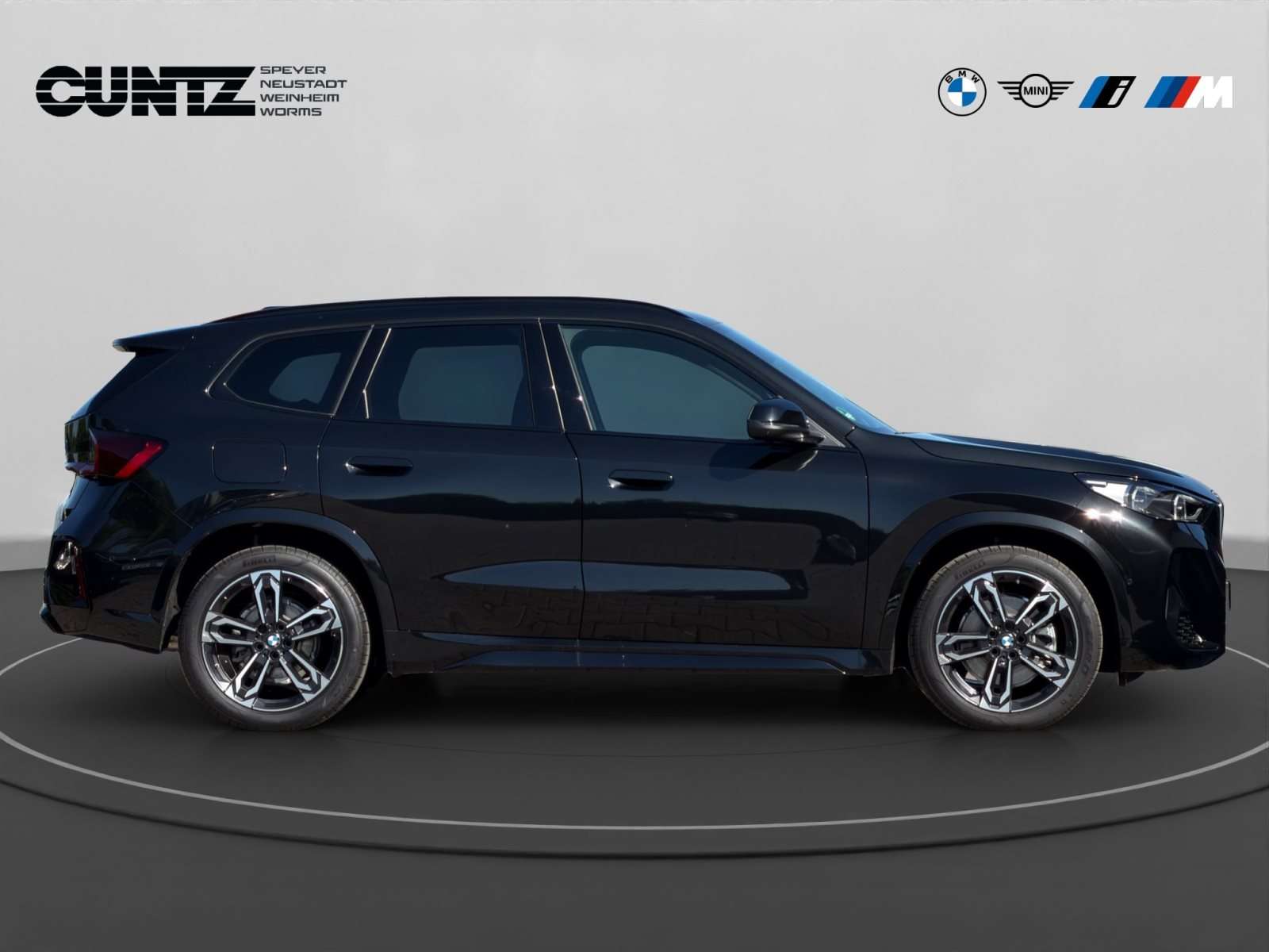 Fahrzeugbild eines BMW X1