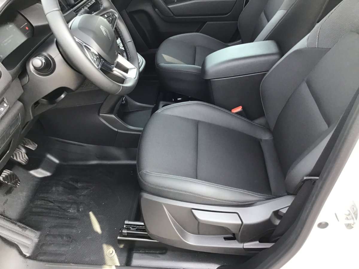 Fahrzeugbild eines Renault Kangoo