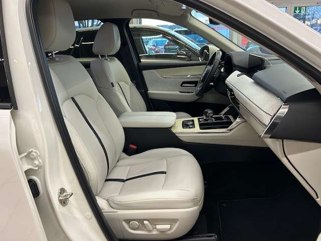 Fahrzeugbild eines Mazda CX-60