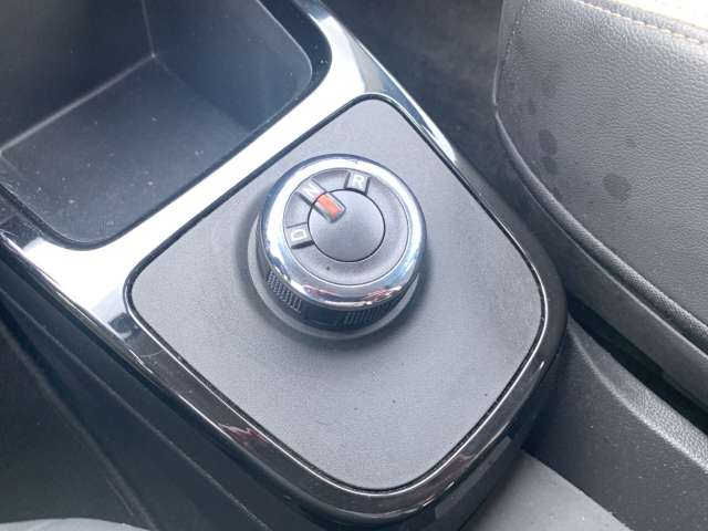 Fahrzeugbild eines Dacia Spring