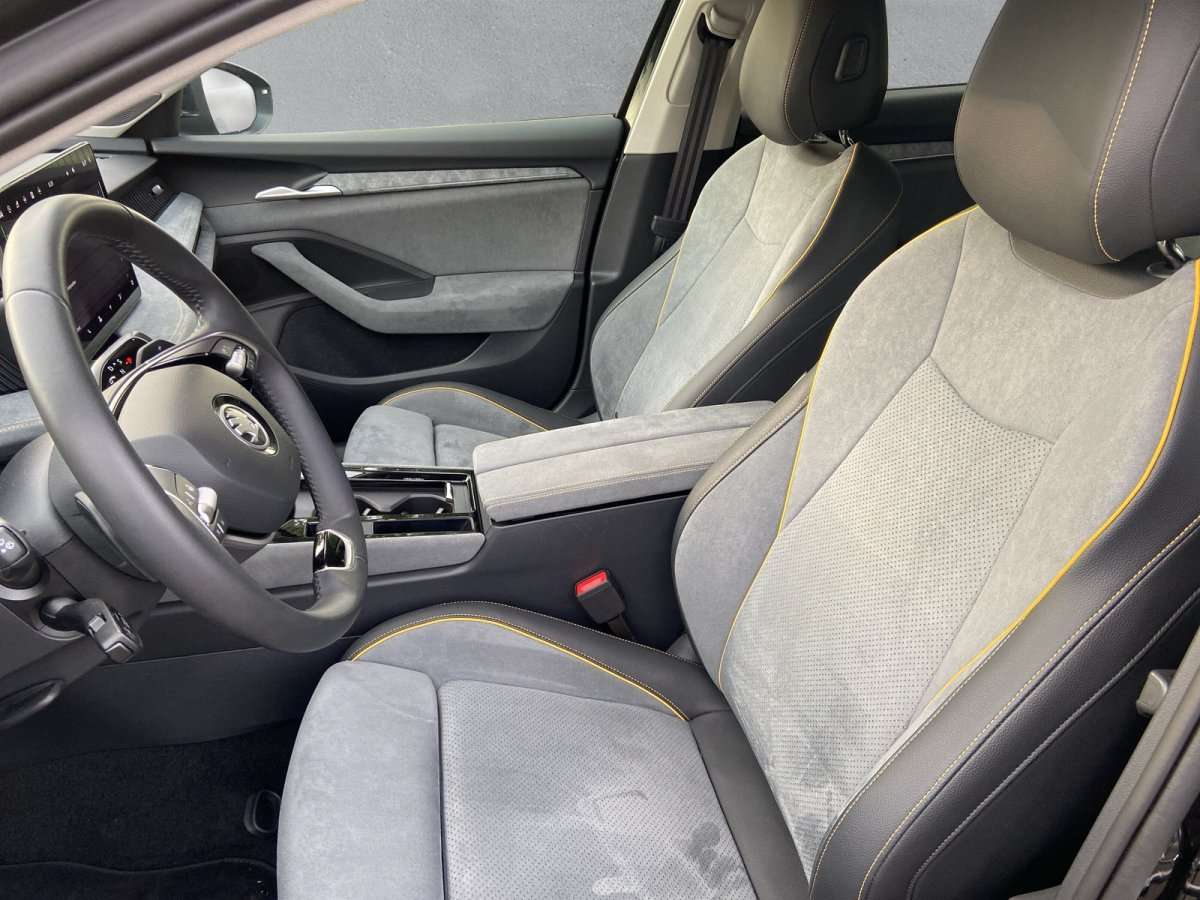 Fahrzeugbild eines Skoda Superb