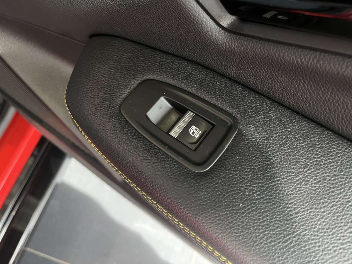 Fahrzeugbild eines Renault Megane E-TECH