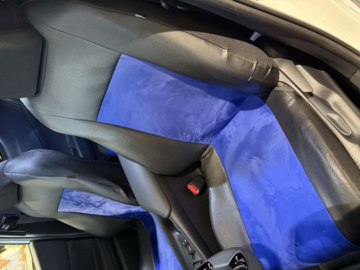 Fahrzeugbild eines Toyota C-HR