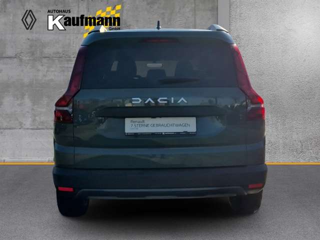 Fahrzeugbild eines Dacia Jogger