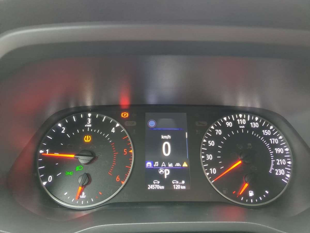 Fahrzeugbild eines Nissan Primastar