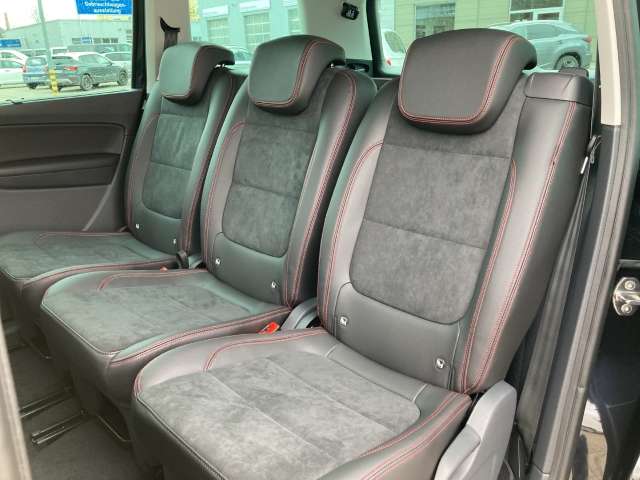 Fahrzeugbild eines SEAT Alhambra