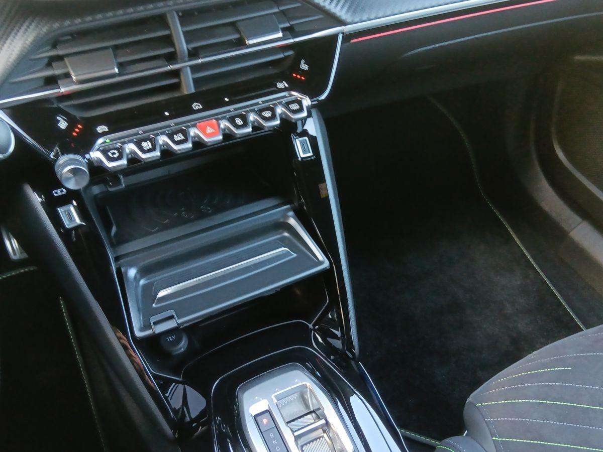 Fahrzeugbild eines Peugeot 2008