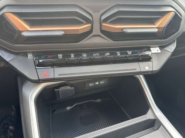 Fahrzeugbild eines Dacia Bigster