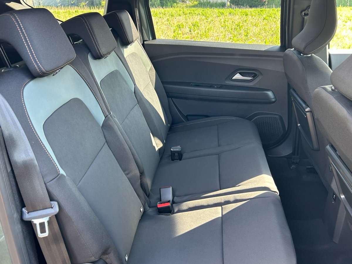 Fahrzeugbild eines Dacia Jogger