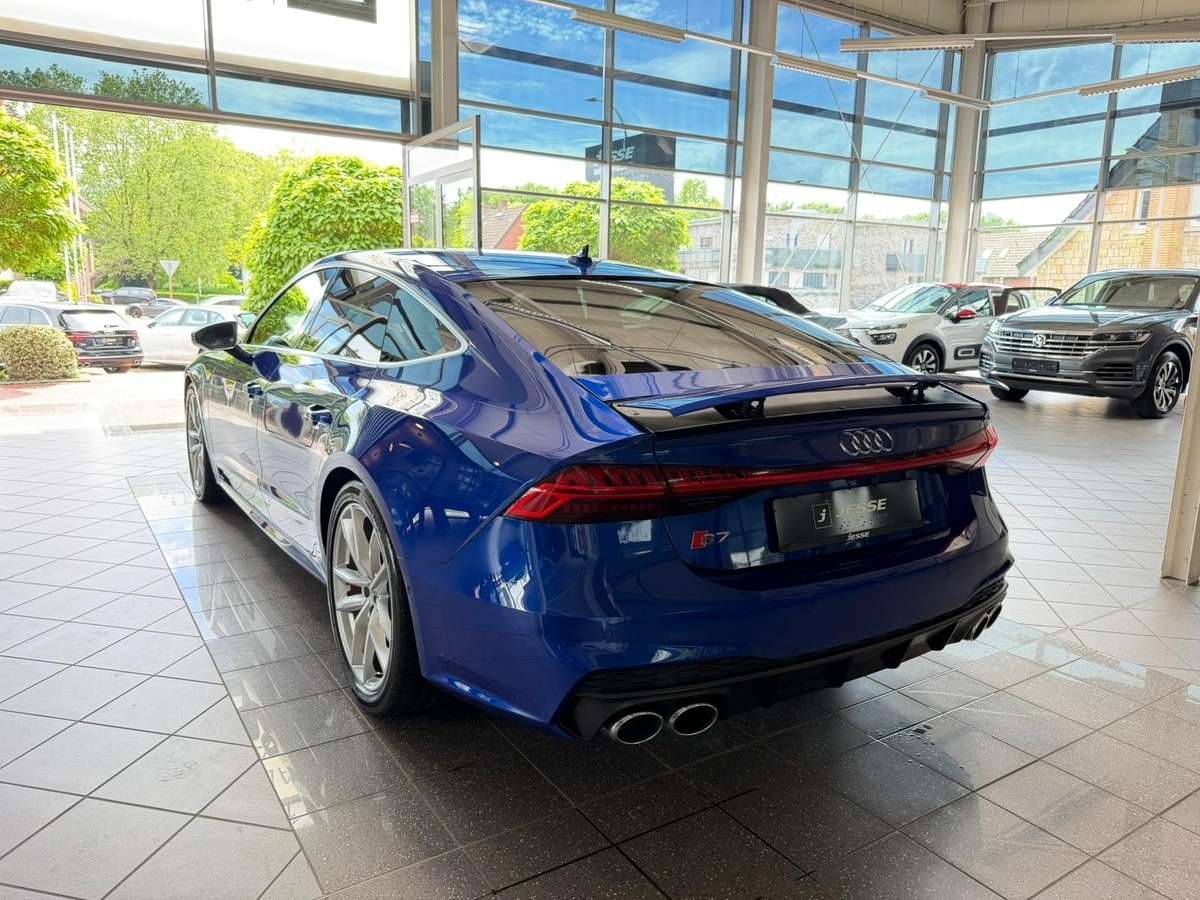 Fahrzeugbild eines Audi S7