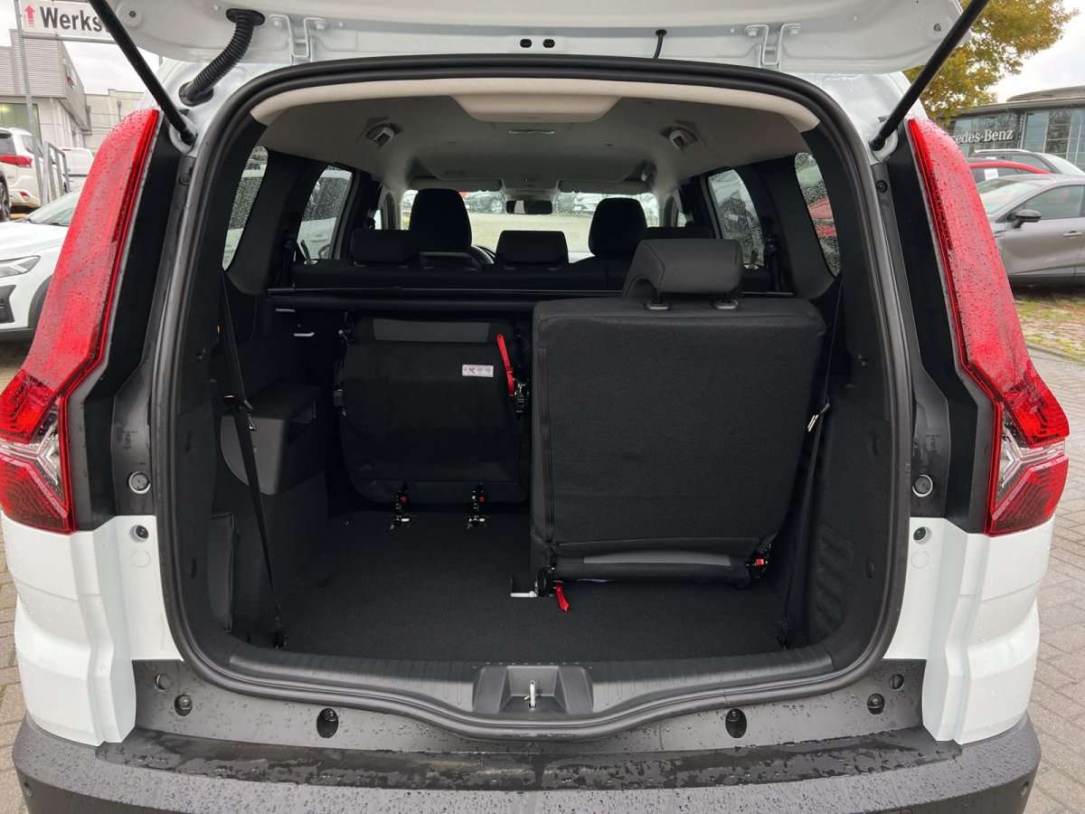 Fahrzeugbild eines Dacia Jogger