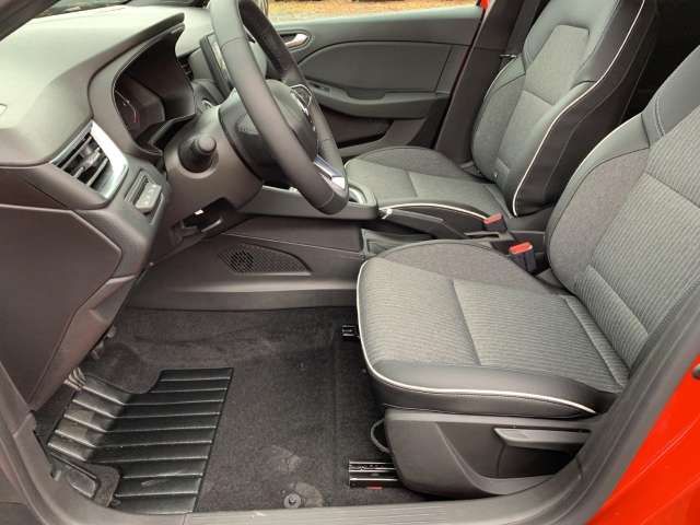 Fahrzeugbild eines Renault Clio
