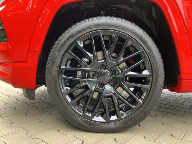 Fahrzeugbild eines Jeep Compass