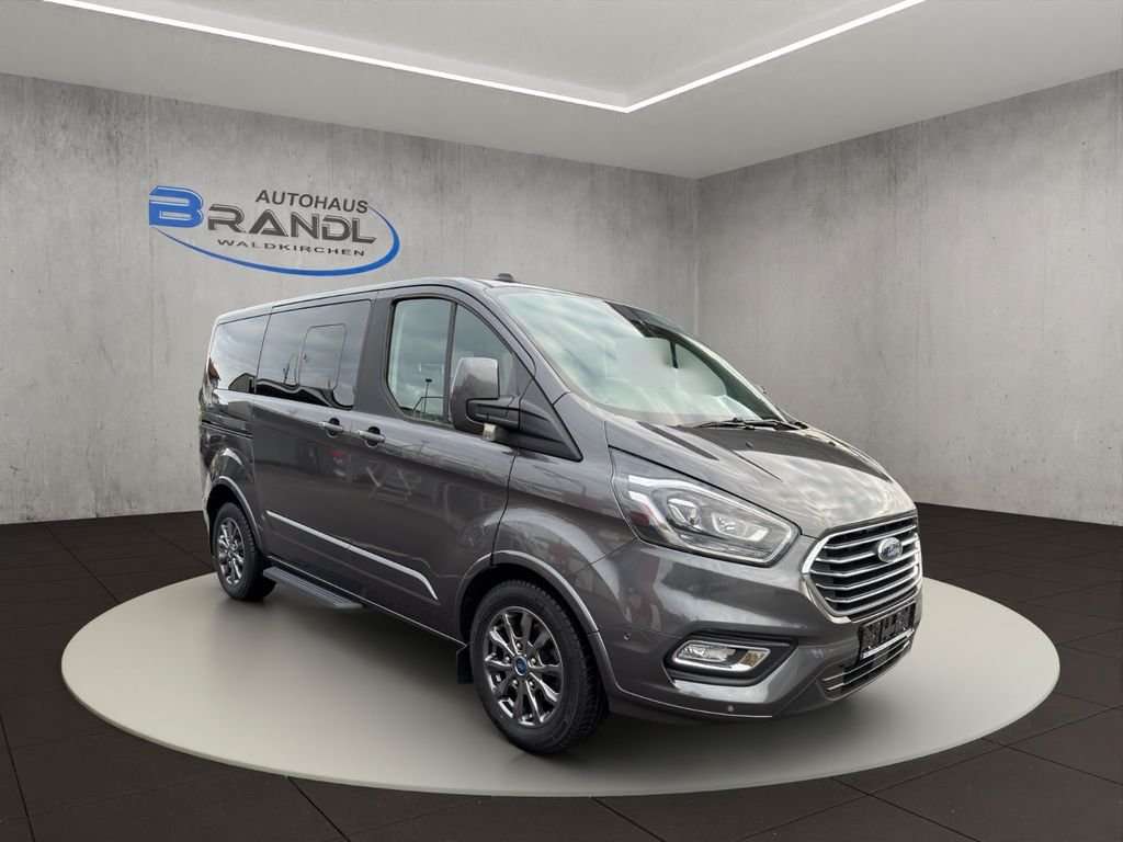 Fahrzeugbild eines Ford Tourneo Custom