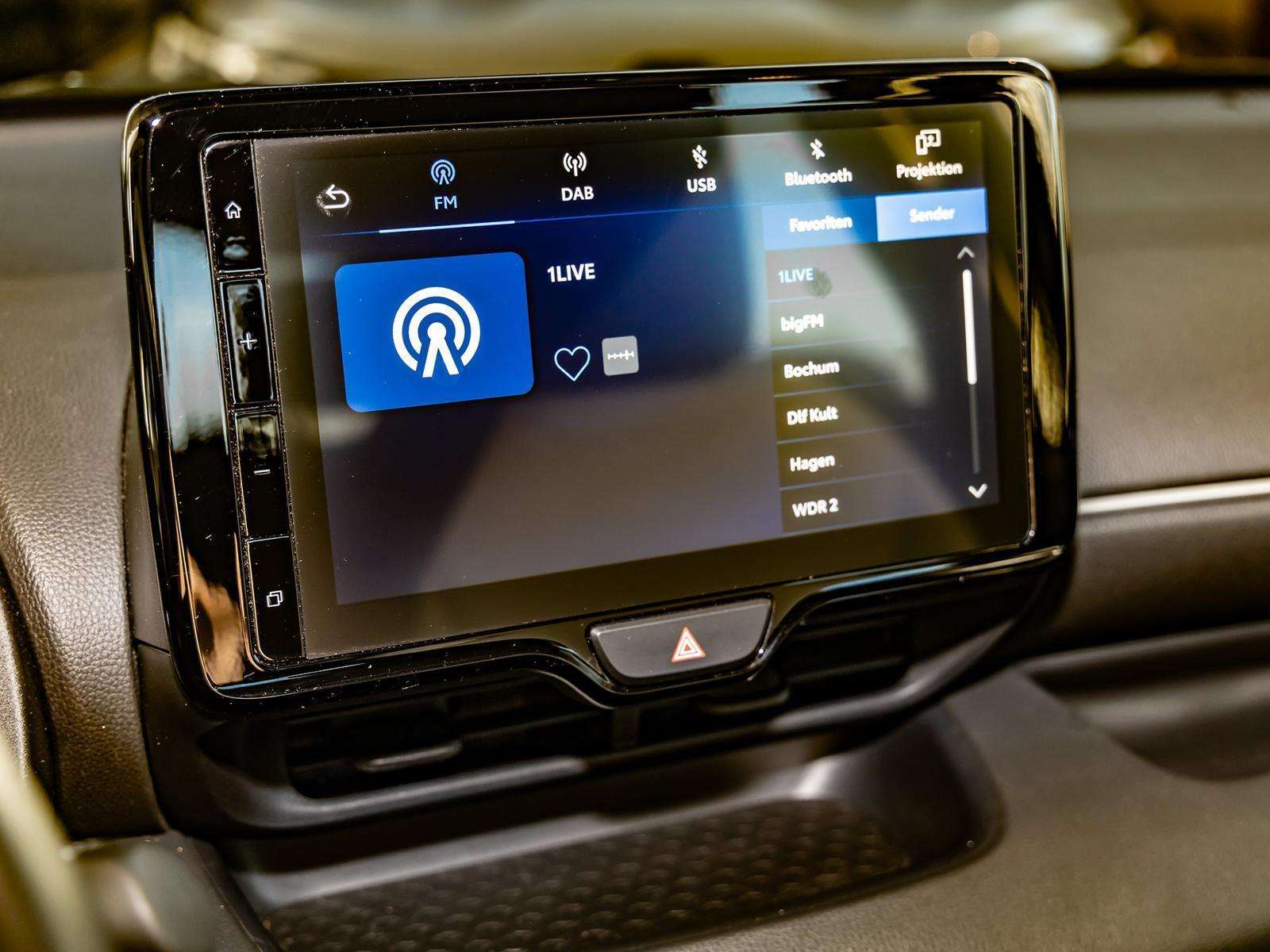 Fahrzeugbild eines Mazda Mazda2 Hybrid