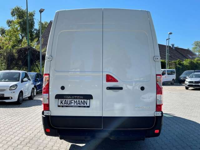 Fahrzeugbild eines Renault Master