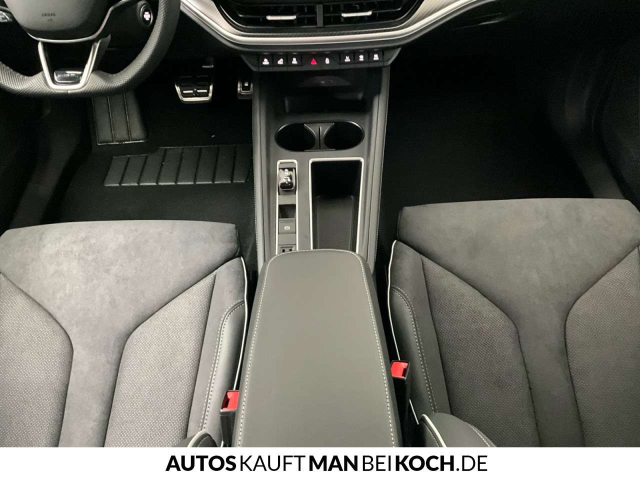 Fahrzeugbild eines Skoda ELROQ