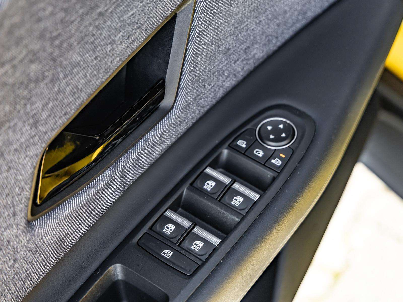 Fahrzeugbild eines Renault 5 E-TECH