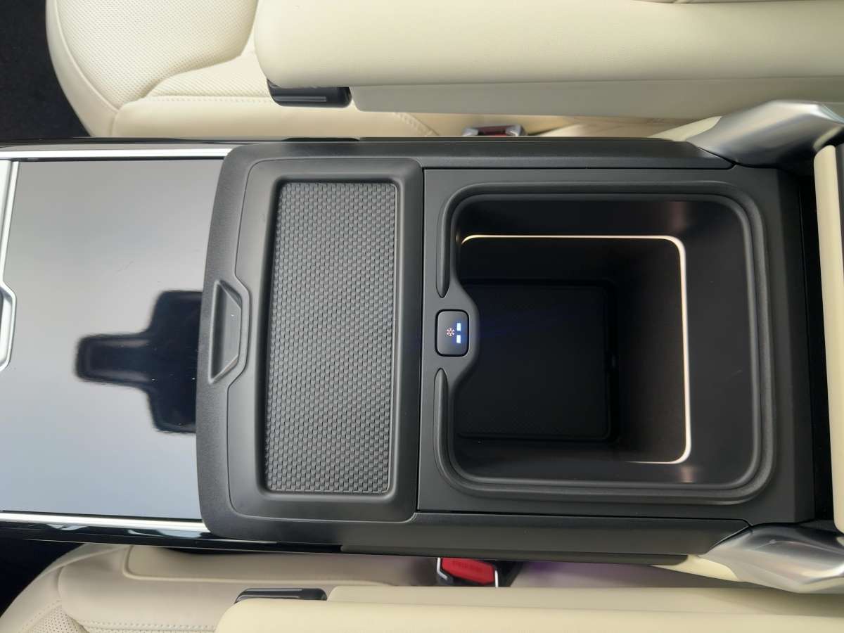 Fahrzeugbild eines Land Rover Range Rover