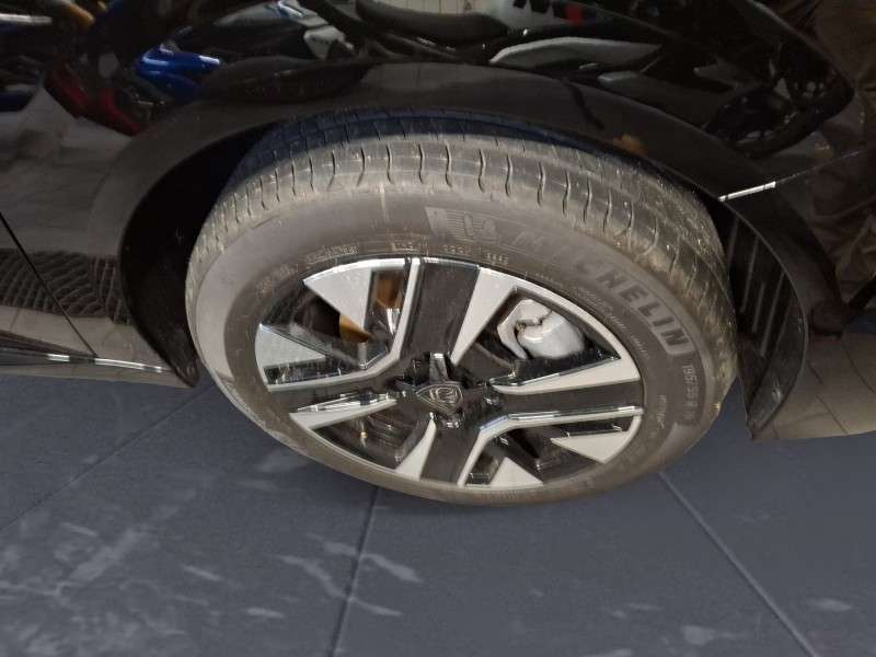 Fahrzeugbild eines Peugeot e-208