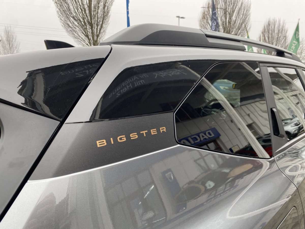 Fahrzeugbild eines Dacia Bigster