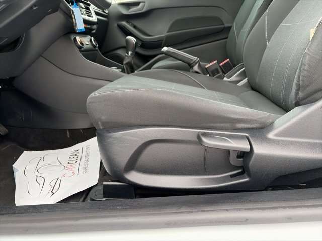 Fahrzeugbild eines Ford Fiesta