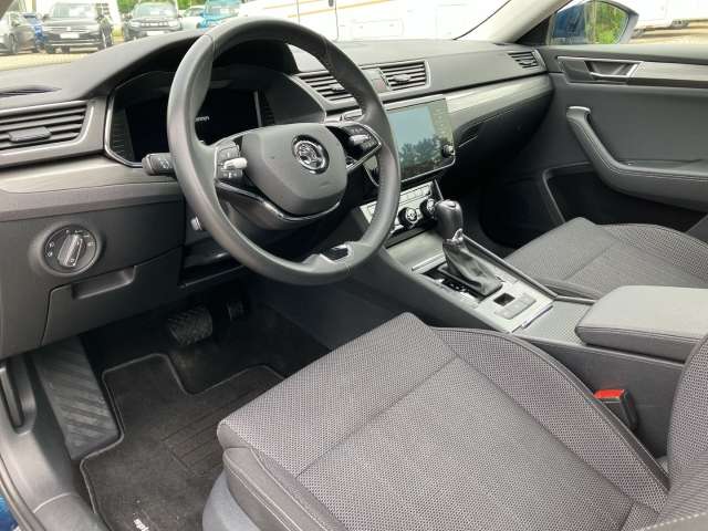 Fahrzeugbild eines Skoda Superb