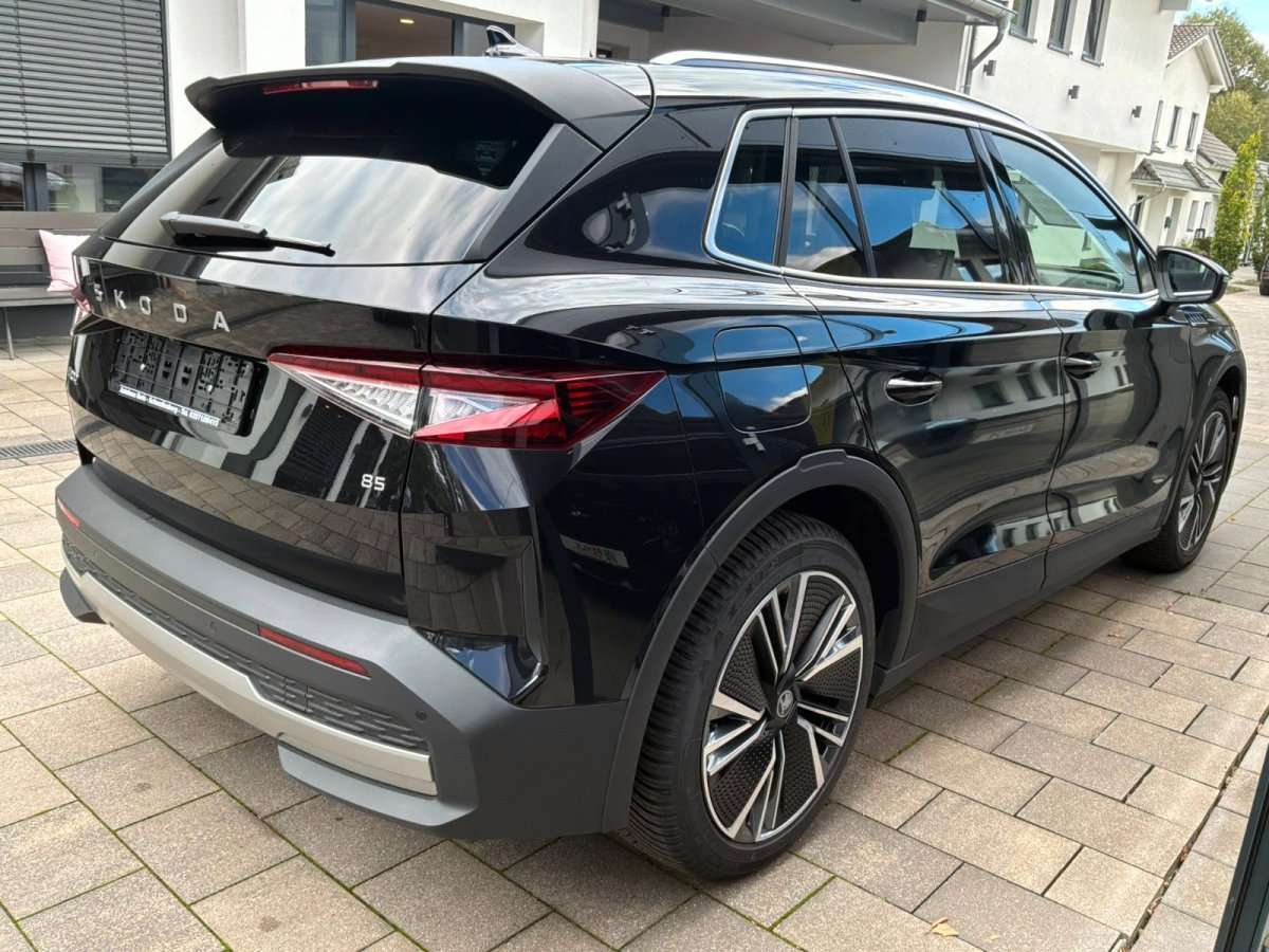 Fahrzeugbild eines Skoda ELROQ