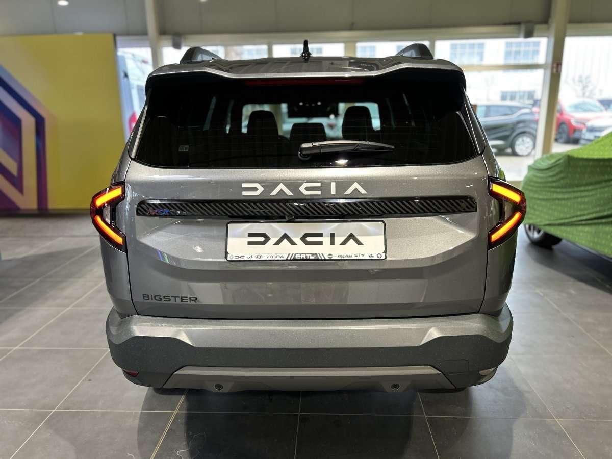 Fahrzeugbild eines Dacia Bigster