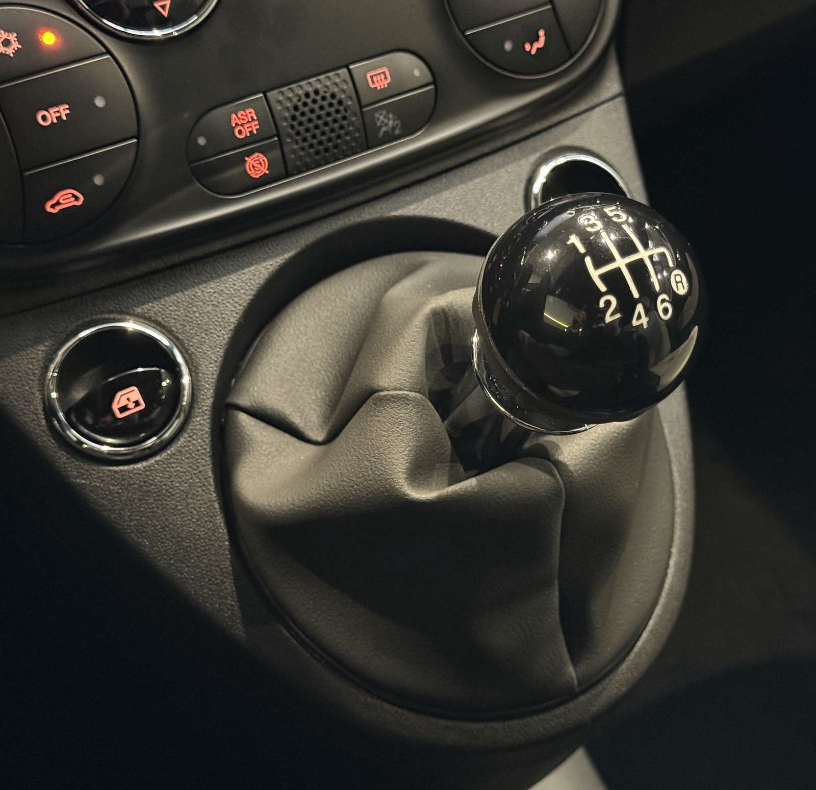 Fahrzeugbild eines Fiat 500