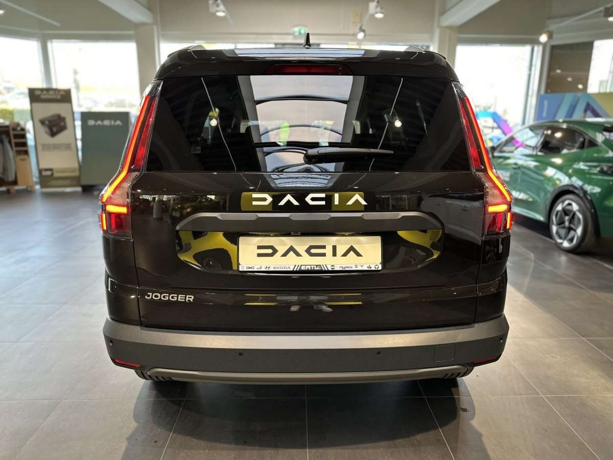Fahrzeugbild eines Dacia Jogger