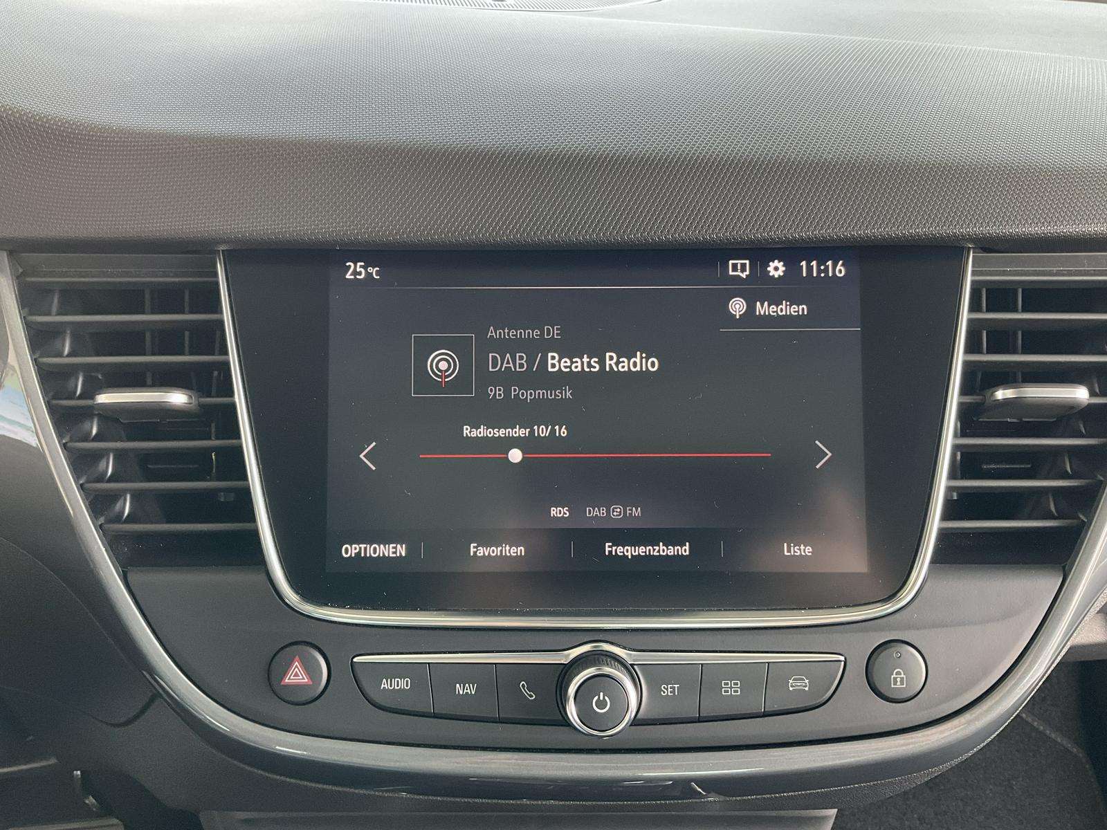 Fahrzeugbild eines Opel Crossland X
