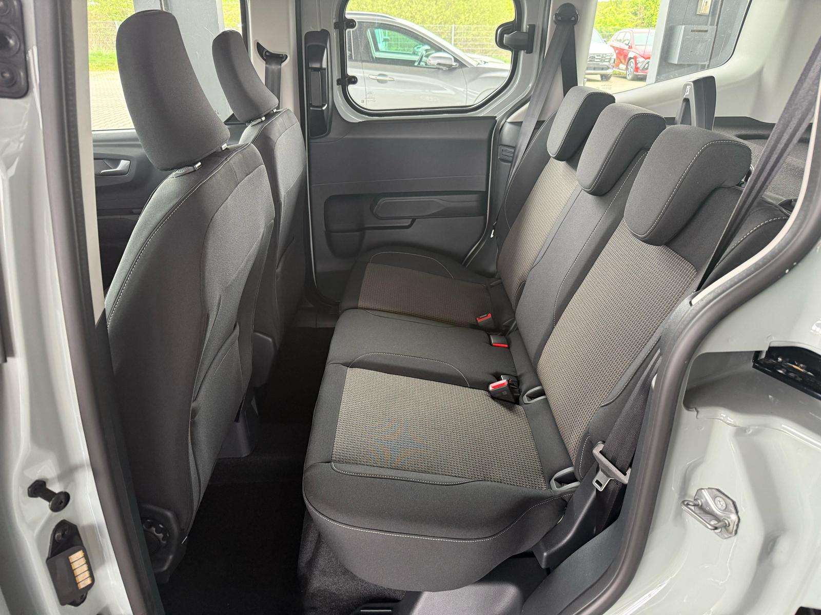 Fahrzeugbild eines Ford Tourneo Courier