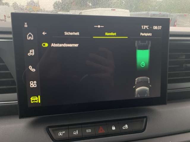 Fahrzeugbild eines Renault Master