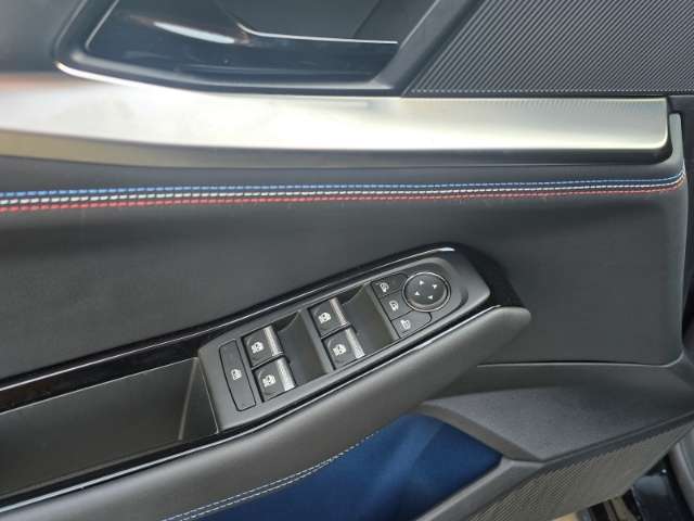 Fahrzeugbild eines Renault Rafale